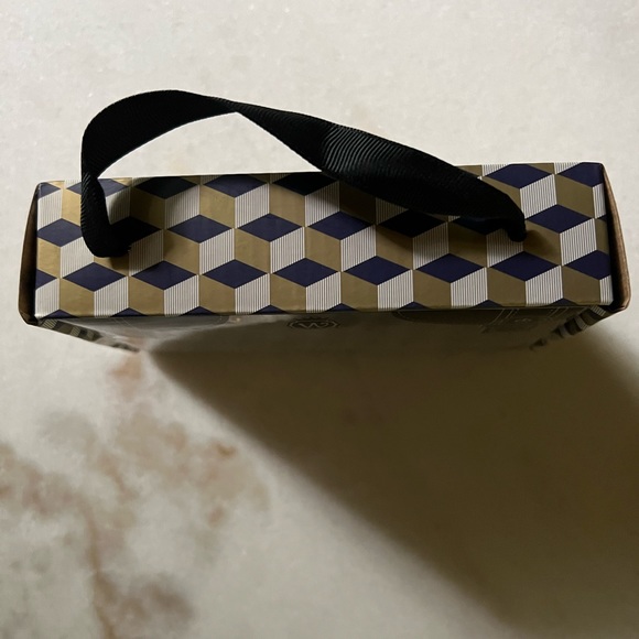 Fashion Wine Stoppers Gift Set New - Picture 6 of 8